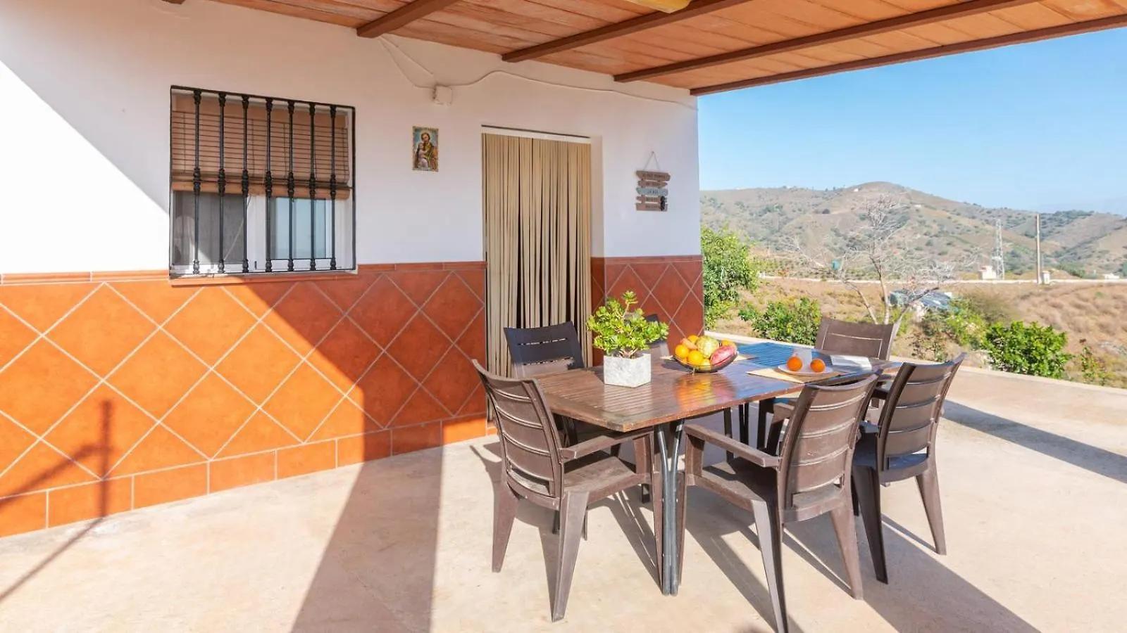 Villa Pajaritos Iznate By Ruralidays Spain