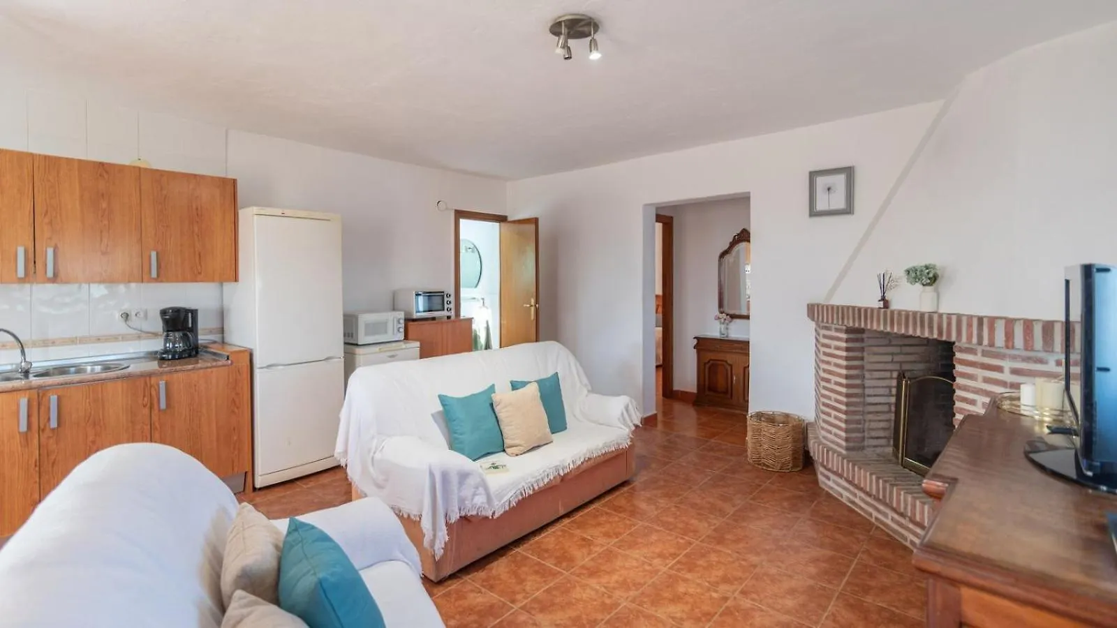 Holiday home Villa Pajaritos Iznate By Ruralidays Spain